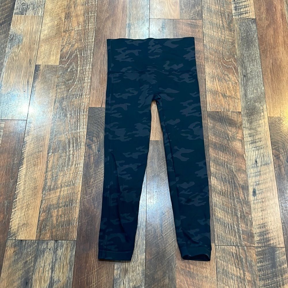 Spanx Capri length leggings M (3820)